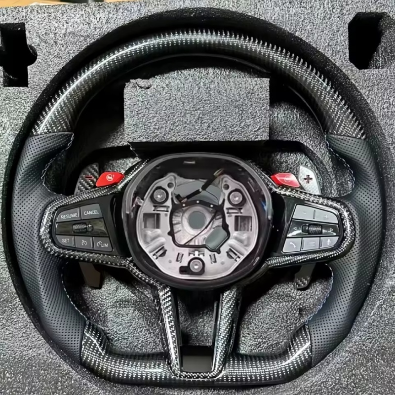 Kierownica samochodowa z włókn – Tech Car Accessories recenzja i cena